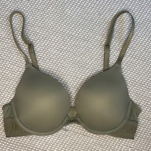 PINK Wear Everywhere Push-Up Bra 32A